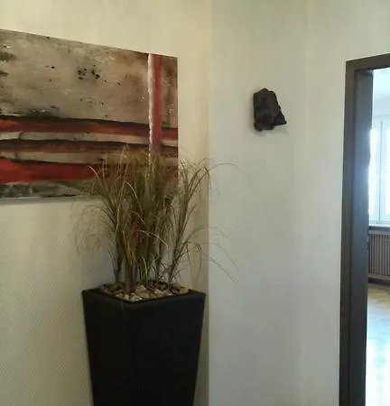 Düssel Apartment *